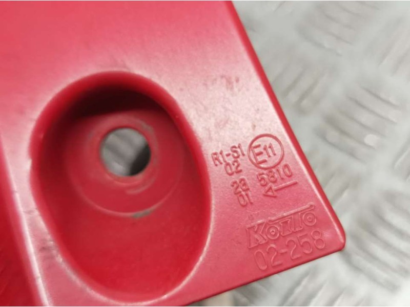 Recambio de piloto trasero izquierdo para toyota auris active referencia OEM IAM 02258  EXTERIOR KOITO