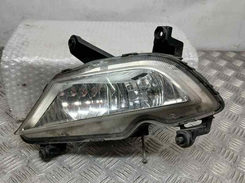 Recambio de faro antiniebla izquierdo para hyundai i20 trend referencia OEM IAM 92201C8000  