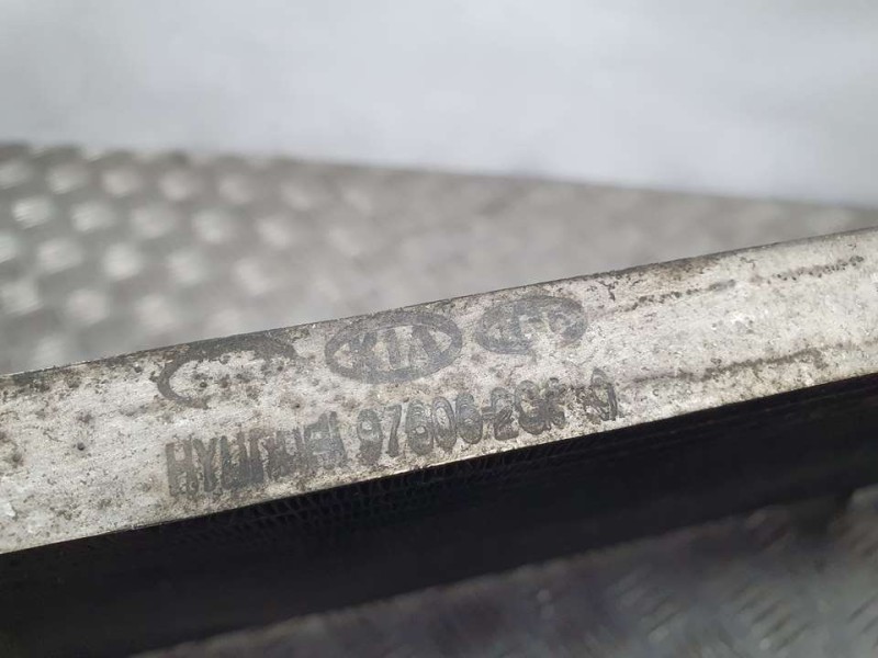 Recambio de condensador / radiador aire acondicionado para kia magentis active referencia OEM IAM 976062G650  