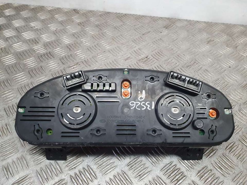 Recambio de cuadro instrumentos para kia magentis active referencia OEM IAM 40132G14  TOCADO