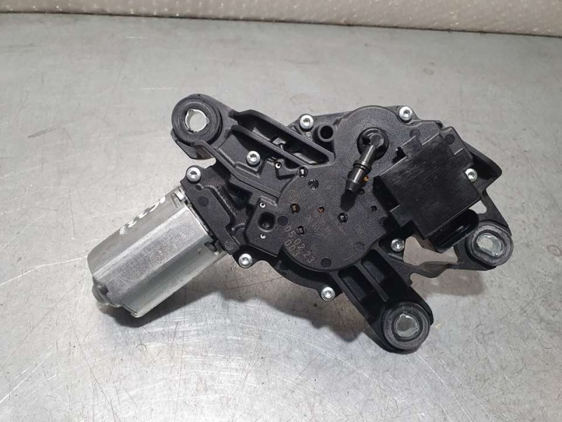 Recambio de motor limpia trasero para volkswagen golf plus (5m1) trendline referencia OEM IAM 5M0955711 0390201809 BOSCH