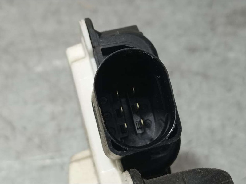 Recambio de cerradura puerta trasera derecha para skoda fabia (5j2 ) ambition referencia OEM IAM 1S4839016C  ELECTRICA