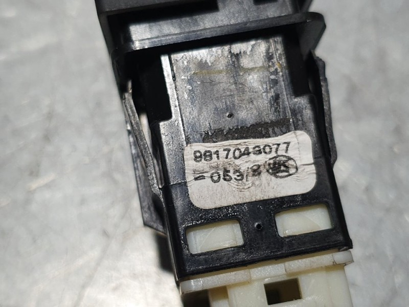 Recambio de warning para citroën berlingo live m referencia OEM IAM 9817043077  