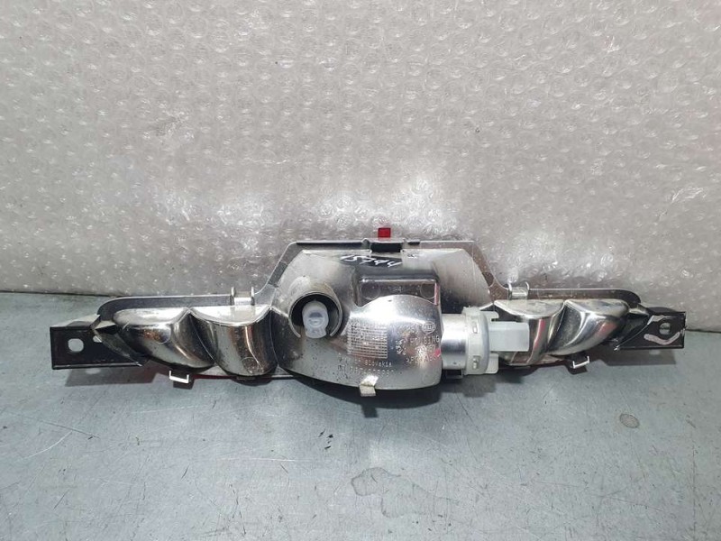 Recambio de piloto trasero central para peugeot 208 (p2) active referencia OEM IAM 2NE010830  ANTINIEBLAS PARAGOLPES