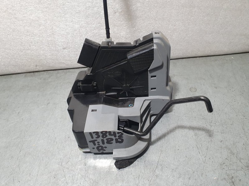 Recambio de cerradura puerta trasera izquierda para hyundai i20 classic referencia OEM IAM 81410C8020  4 PINES