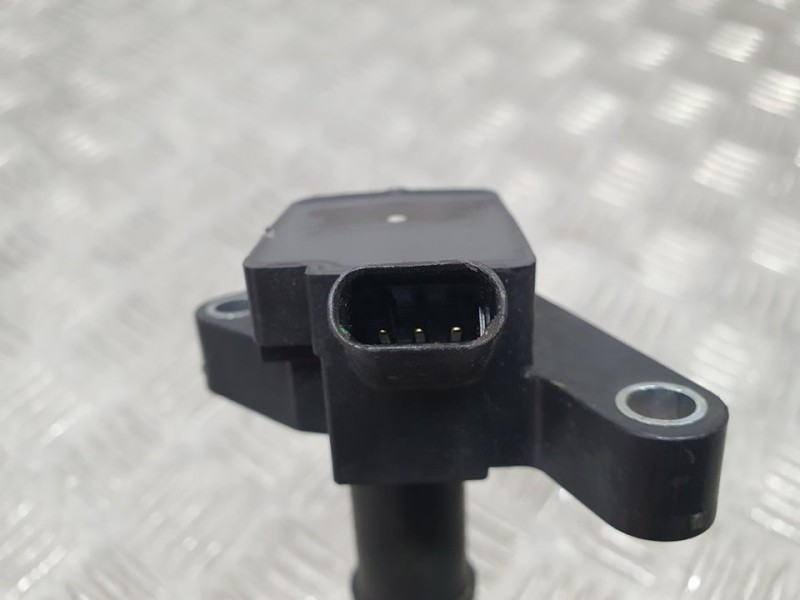 Recambio de bobina encendido para ford kuga titanium referencia OEM IAM DS7G12A366BB  