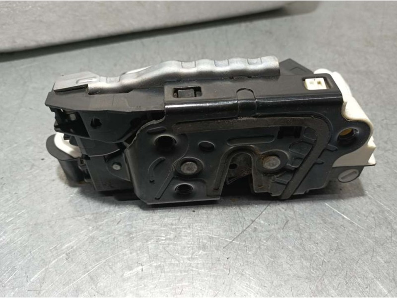 Recambio de cerradura puerta trasera izquierda para skoda fabia (5j2 ) ambition referencia OEM IAM 1SA4939015C  ELECTRICA