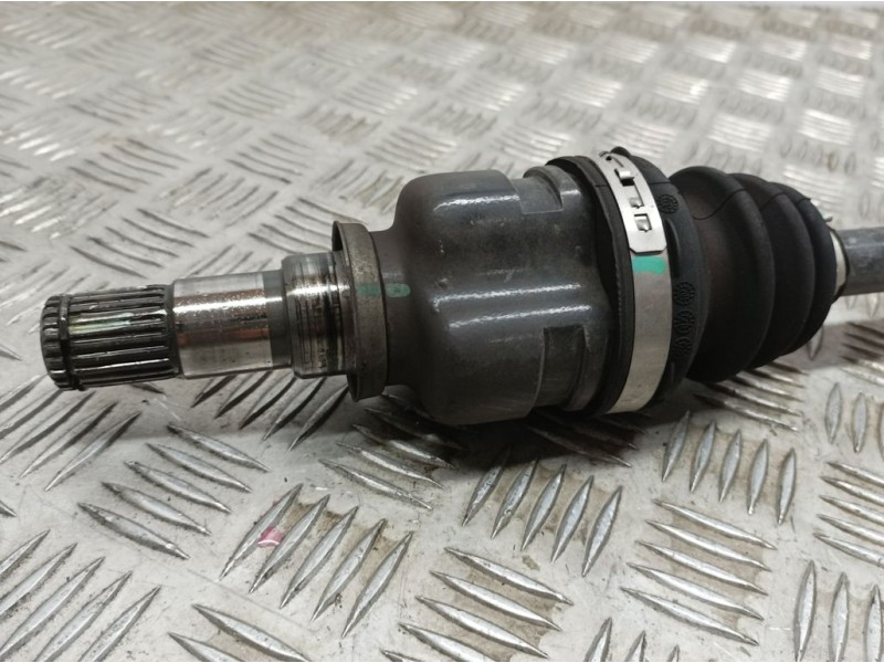 Recambio de transmision delantera derecha para toyota aygo x-cite referencia OEM IAM 413100H040A  