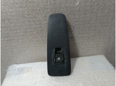 MANDO ELEVALUNAS DELANTERO DERECHO 7356765190 