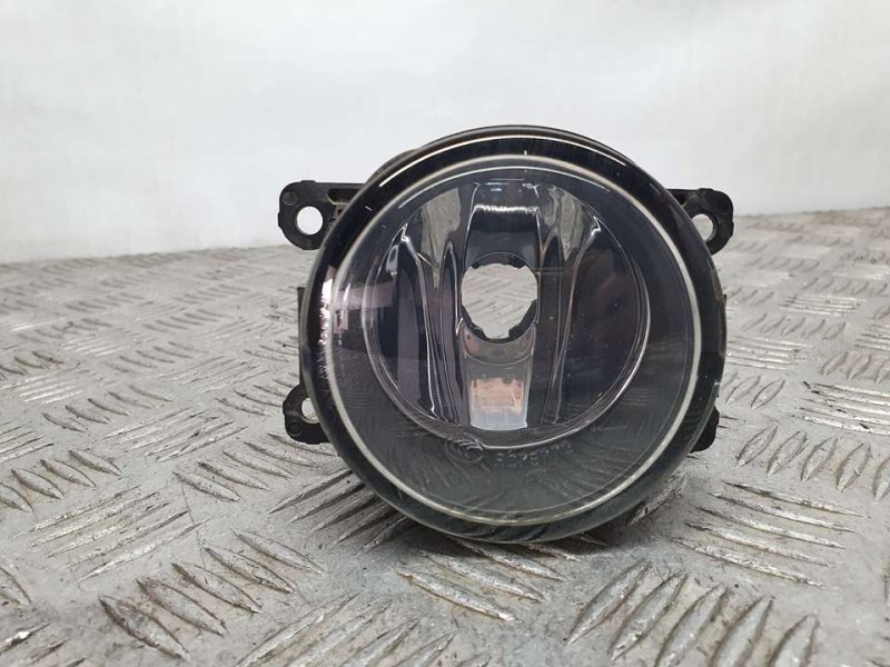 Recambio de faro antiniebla izquierdo para suzuki vitara 1.6 ddis comfort 4x4 referencia OEM IAM 3550062J01000 89206454 VALEO
