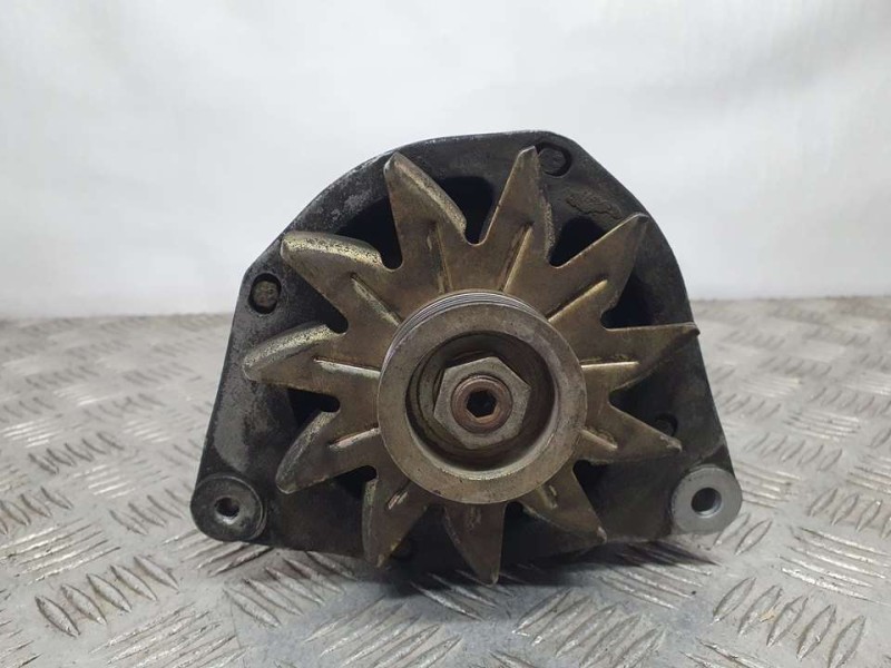 Recambio de alternador para peugeot 205 berlina 1.4 generation referencia OEM IAM SIN REF  
