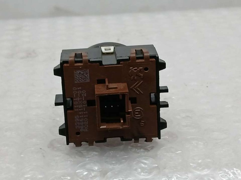 Recambio de interruptor para peugeot 508 sw active referencia OEM IAM 96661115XT  