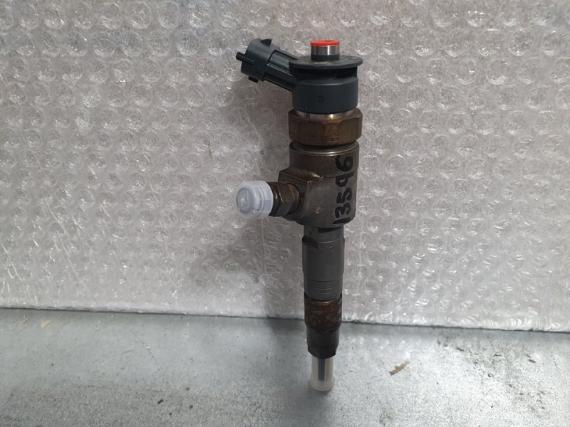 Recambio de inyector para toyota iq básico referencia OEM IAM 870692 0445110340 BOSCH