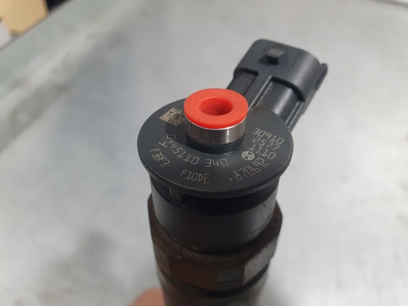 Recambio de inyector para toyota iq básico referencia OEM IAM 870692 0445110340 BOSCH