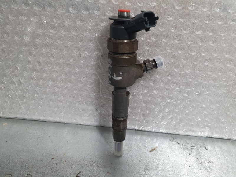 Recambio de inyector para toyota iq básico referencia OEM IAM 870692 0445110340 BOSCH