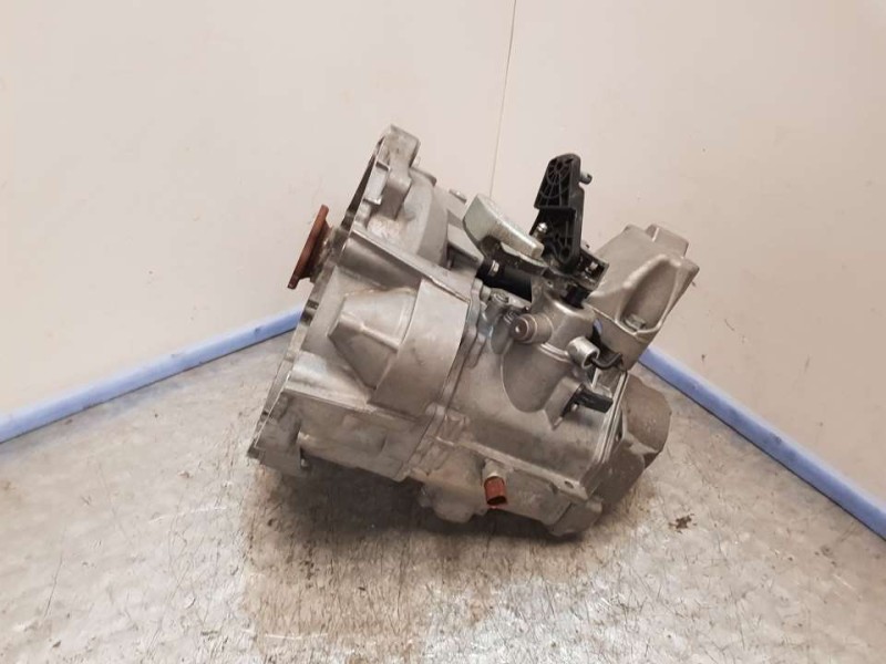 Recambio de caja cambios para volkswagen golf vii sportsvan advance referencia OEM IAM SEE 250219 6VELOCIDADES
