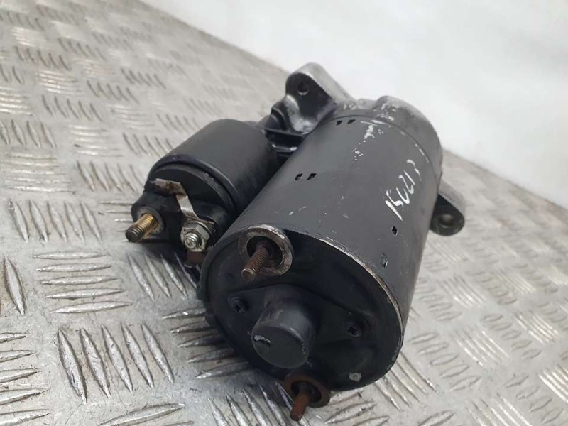Recambio de motor arranque para peugeot 205 berlina 1.4 generation referencia OEM IAM 001112007 BOSCH 