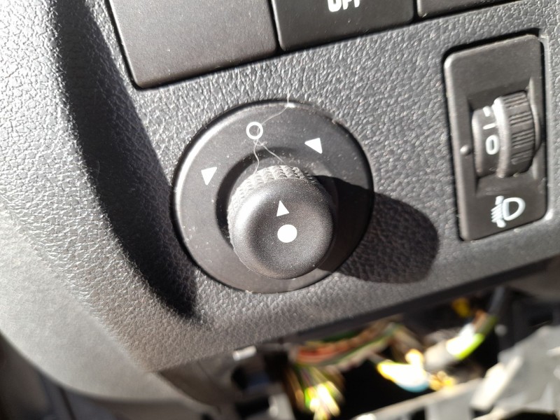 Recambio de mando retrovisor para peugeot partner tepee 1.6 hdi referencia OEM IAM 185526  