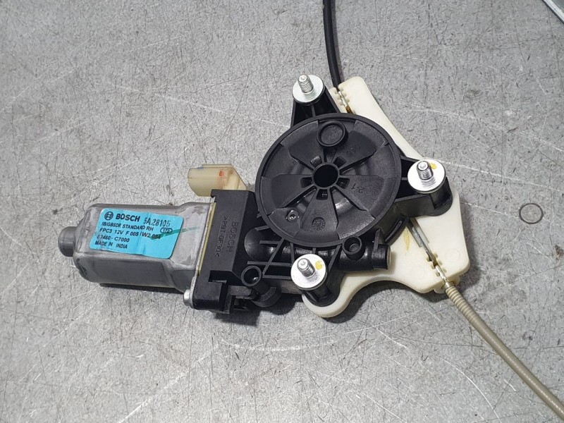 Recambio de elevalunas trasero derecho para hyundai i20 classic referencia OEM IAM 83402C7010 F00S1E2084 BOSCH ELECTRICO
