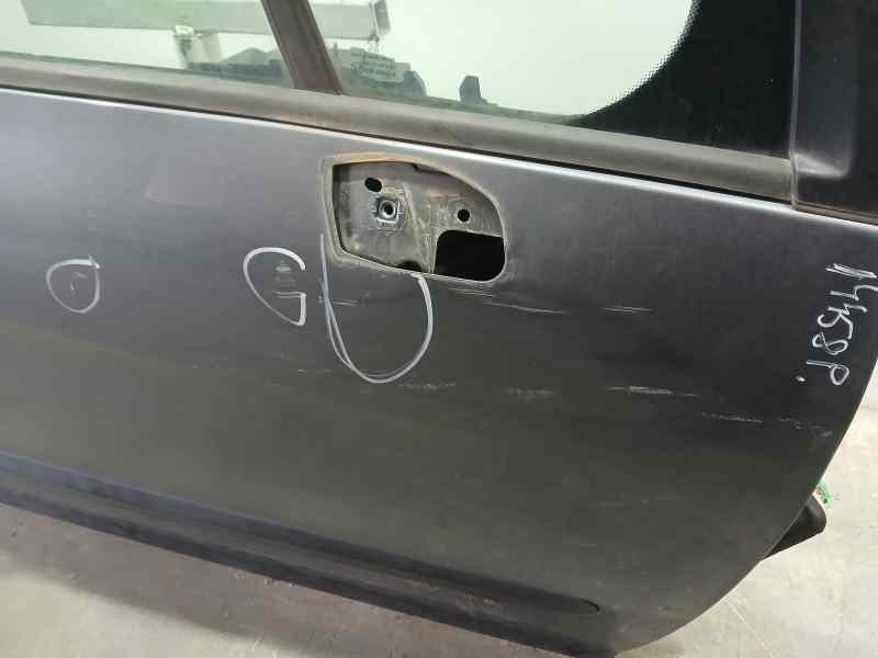 Recambio de puerta delantera derecha para peugeot 308 confort referencia OEM IAM 9004Z4  TOCADA