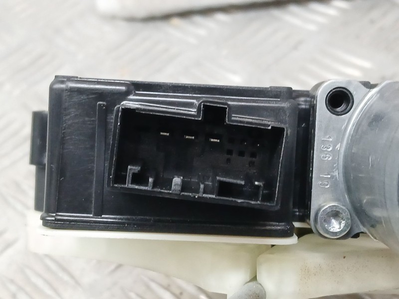 Recambio de elevalunas trasero derecho para volkswagen polo vi (aw1, bz1, ae1) 1.6 tdi referencia OEM IAM 2G6839462C ELECTRICO 5
