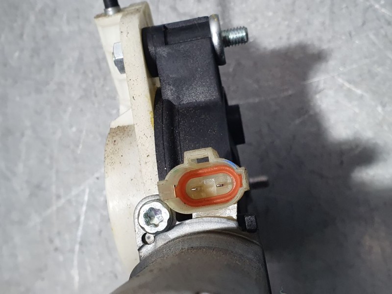 Recambio de elevalunas trasero derecho para hyundai i20 classic referencia OEM IAM 83402C7010 F00S1E2084 BOSCH ELECTRICO