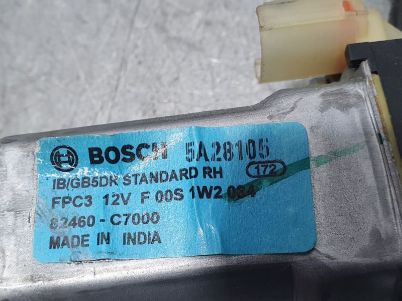 Recambio de elevalunas trasero derecho para hyundai i20 classic referencia OEM IAM 83402C7010 F00S1E2084 BOSCH ELECTRICO