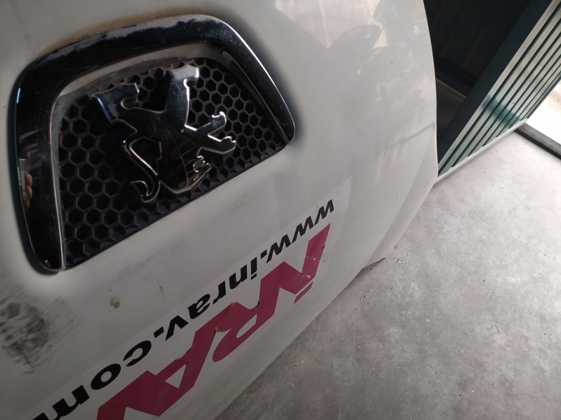 Recambio de capot para peugeot bipper básico referencia OEM IAM 7901Q0  TOCADO
