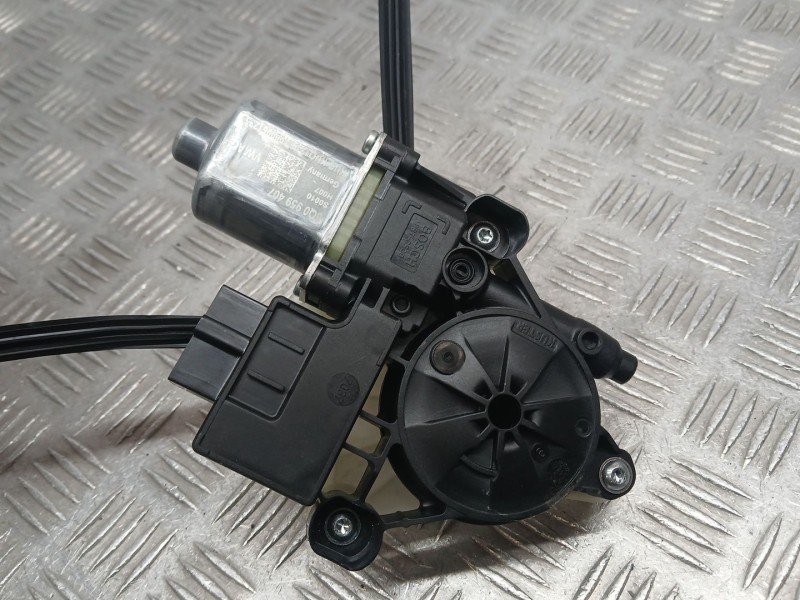 Recambio de elevalunas trasero izquierdo para volkswagen polo vi (aw1, bz1, ae1) 1.6 tdi referencia OEM IAM 2G6839461C ELECTRICO