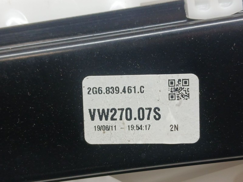Recambio de elevalunas trasero izquierdo para volkswagen polo vi (aw1, bz1, ae1) 1.6 tdi referencia OEM IAM 2G6839461C ELECTRICO