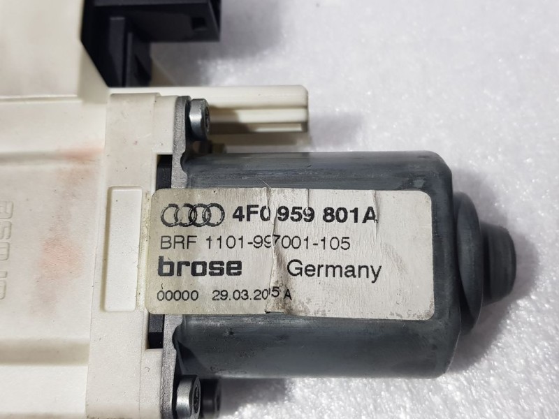 Recambio de motor elevalunas trasero izquierdo para audi a6 berlina (4f2) 3.0 tdi quattro (165kw) referencia OEM IAM 4F0959801A 