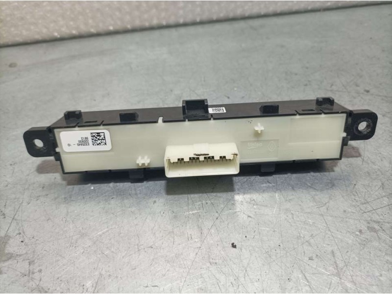Recambio de mando multifuncion para dacia sandero 1.0 tce 90 referencia OEM IAM 283E85816R E322817 