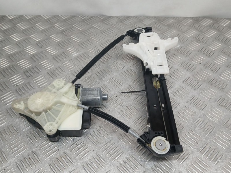 Recambio de elevalunas trasero izquierdo para volkswagen polo vi (aw1, bz1, ae1) 1.6 tdi referencia OEM IAM 2G6839461C ELECTRICO