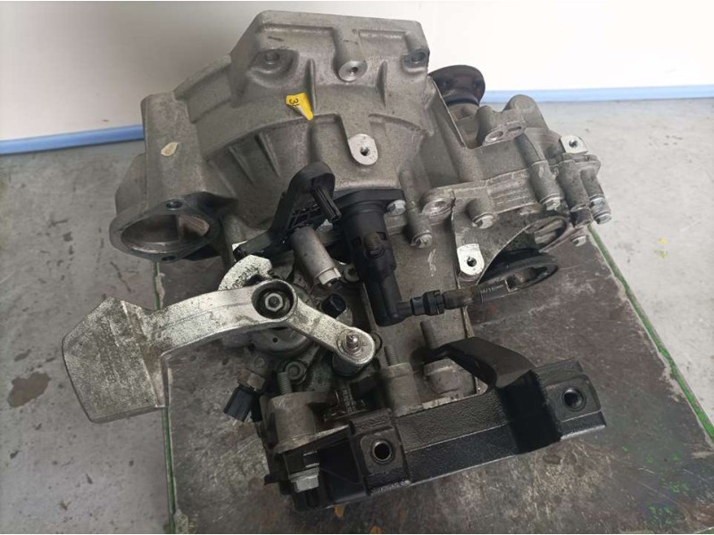 Recambio de caja cambios para skoda fabia combi active referencia OEM IAM QYC 12036 5VELOCIDADES