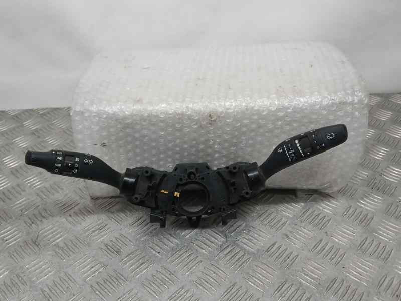 Recambio de mando luces y limpia para hyundai i20 classic referencia OEM IAM 299141440  