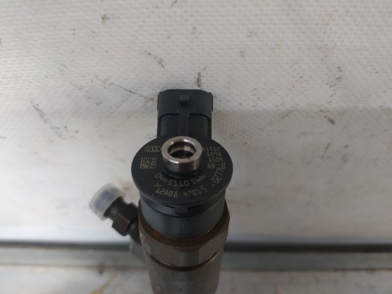 Recambio de inyector para peugeot 208 access referencia OEM IAM 0445110566  BOSCH