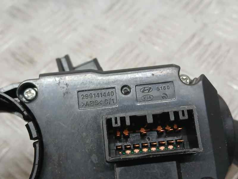 Recambio de mando luces y limpia para hyundai i20 classic referencia OEM IAM 299141440  