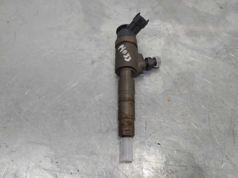 Recambio de inyector para peugeot 208 access referencia OEM IAM 0445110566  BOSCH