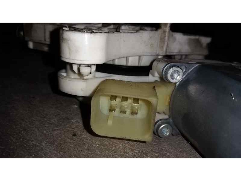 Recambio de elevalunas delantero izquierdo para mercedes-benz clase clk (w209) coupe 220 cdi (209.308) referencia OEM IAM  6 PIN