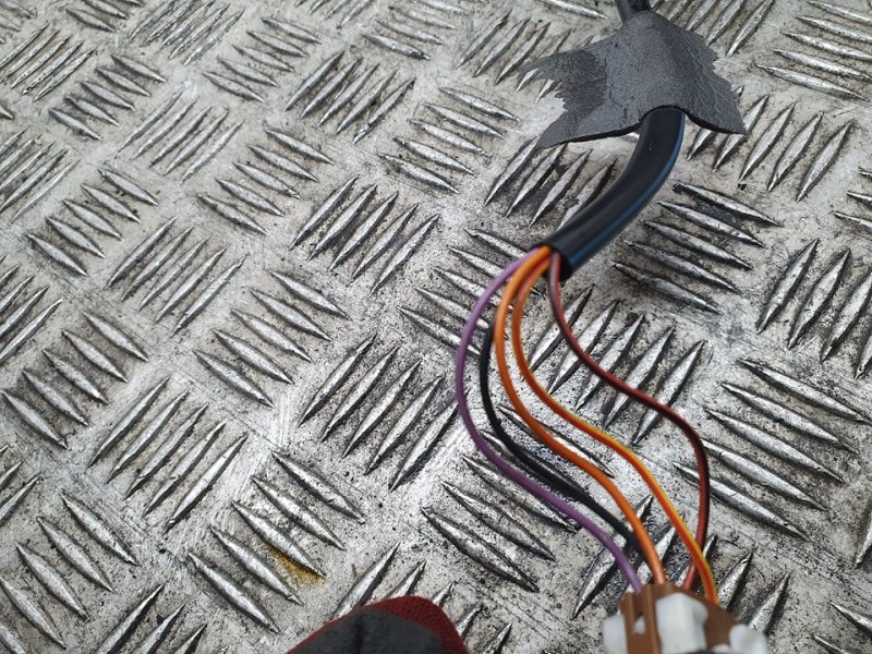 Recambio de retrovisor izquierdo para volvo s40 berlina 1.6 referencia OEM IAM SIN REF  ELECTRICO