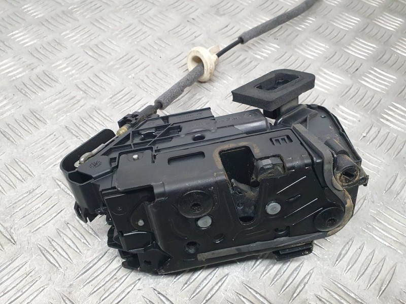 Recambio de cerradura puerta delantera derecha para volkswagen golf vii lim. (bq1) edition referencia OEM IAM B6A5TB837016A  7 P