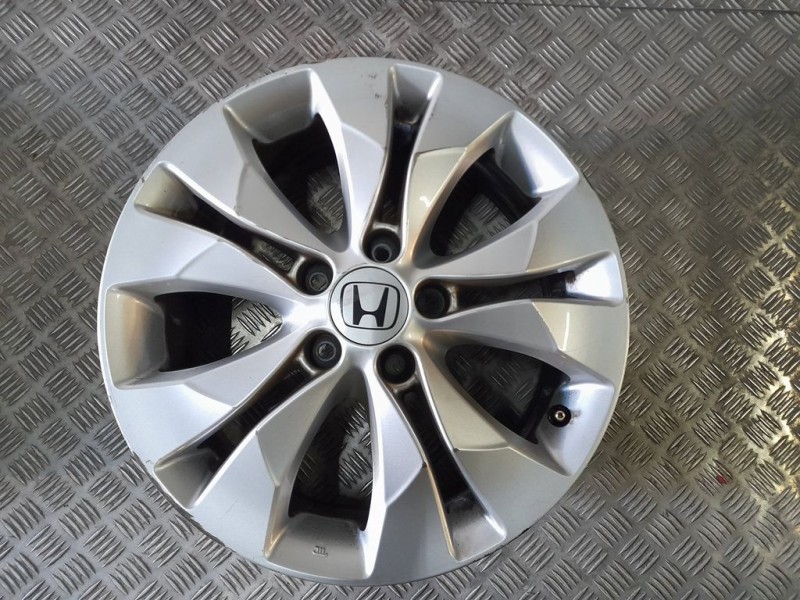 Recambio de juego llantas aluminio para honda cr-v comfort 4x2 referencia OEM IAM 65X17 5 TORN ET 50 ALUMINIO 