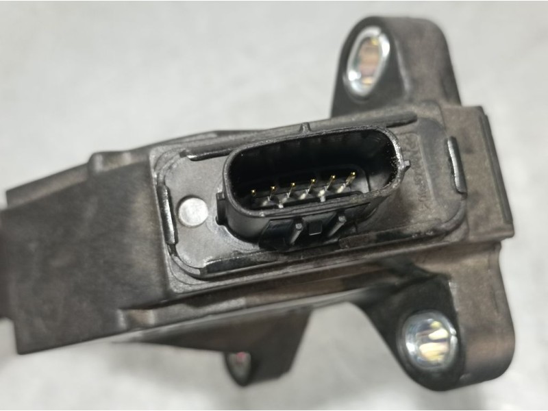 Recambio de potenciometro pedal para toyota yaris active referencia OEM IAM 781100D120  