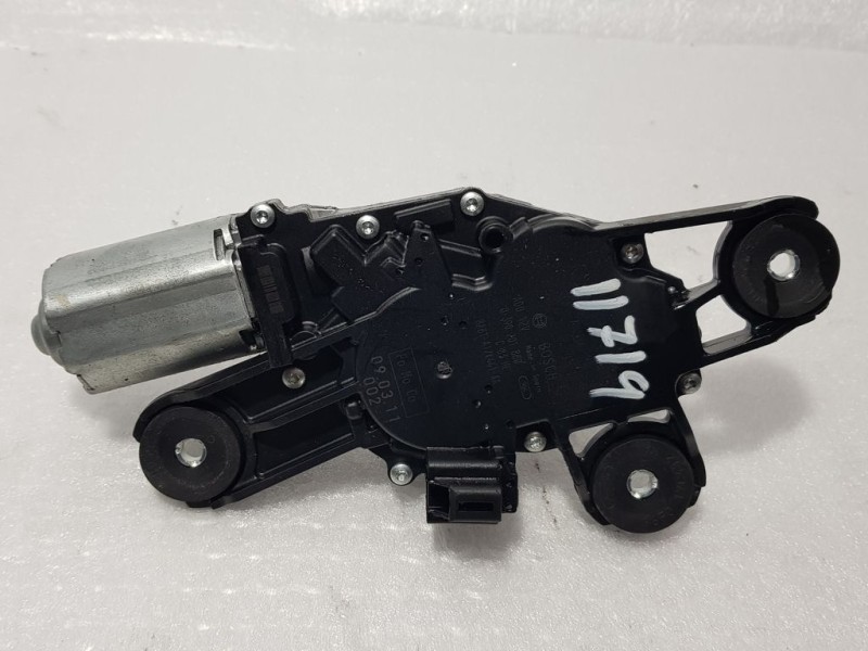 Recambio de motor limpia trasero para ford fiesta (cb1) trend referencia OEM IAM 8A61A17K441AA 0390201860 BOSCH