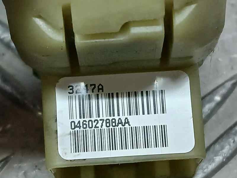 Recambio de mando retrovisor para jeep gr. cherokee (wh) laredo referencia OEM IAM 04602788AA  