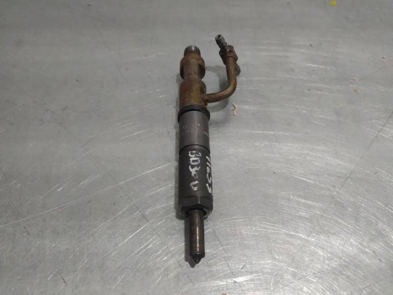 Recambio de inyector para nissan cabstar chasis cabina referencia OEM IAM KBAL85P48  BOSCH