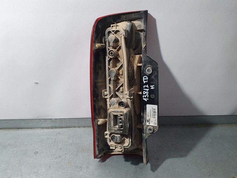 Recambio de piloto trasero derecho para peugeot bipper básico referencia OEM IAM 1624216980  ROZADO