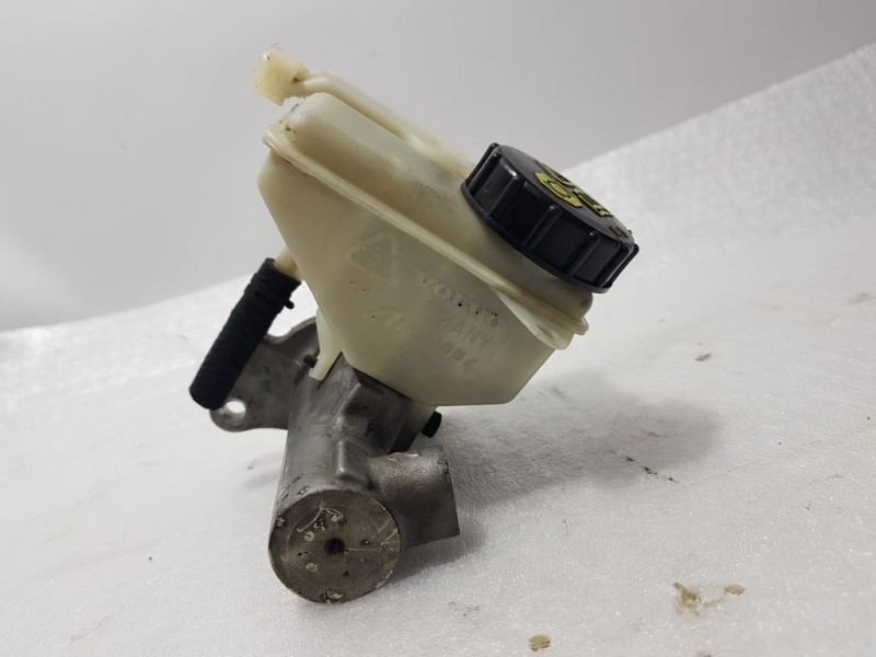 Recambio de bomba freno para volvo s80 berlina 2.4 (125kw) referencia OEM IAM 8646007  ATE