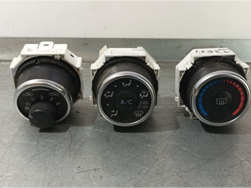 Recambio de mando calefaccion / aire acondicionado para toyota yaris active referencia OEM IAM 5590375F604  