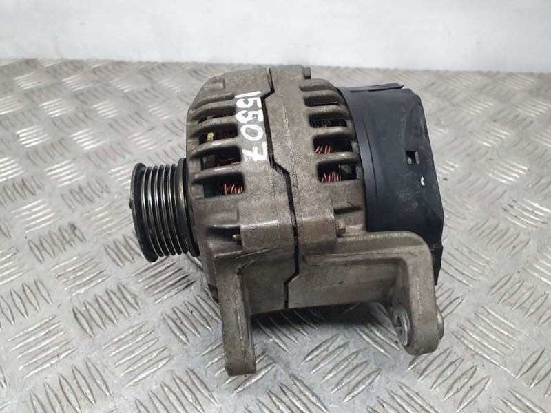 Recambio de alternador para ford fiesta berlina (dx) básico referencia OEM IAM 96FB10300DE 0123310054 BOSCH